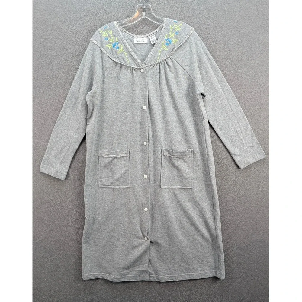 Country Store Floral Embroidered‎ Snap Front Robe Women's M Gray Pockets Granny